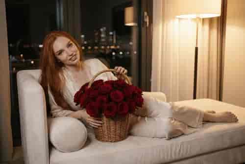 Noir Boutique Glam background blur