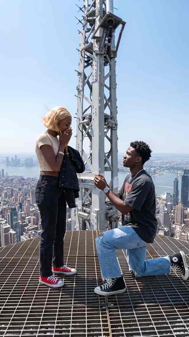 Empire State Proposal background blur