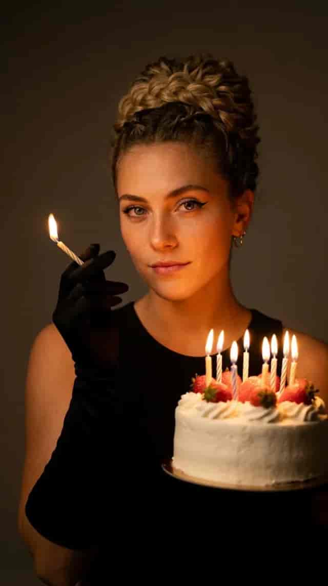 Candlelit Birthday background blur