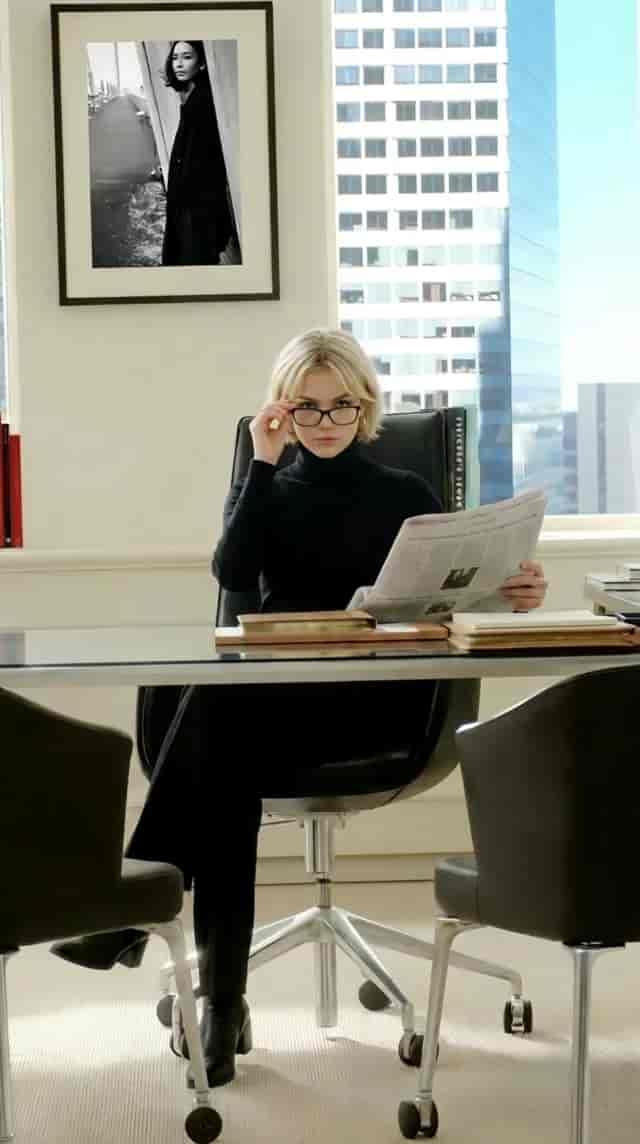 Devil-In-Chief background blur