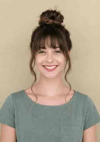 Messy Bun Bangs background blur