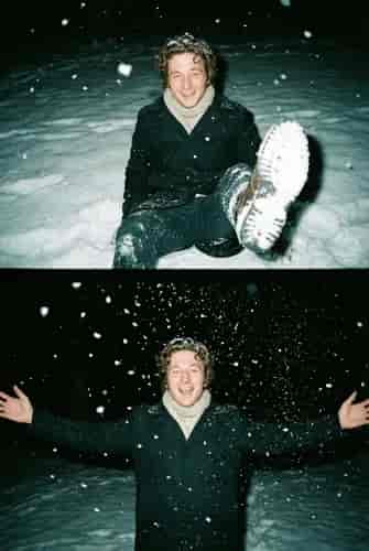 Snow Flash background blur