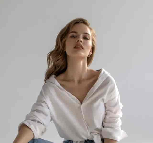 Wink Kiss Pop background blur