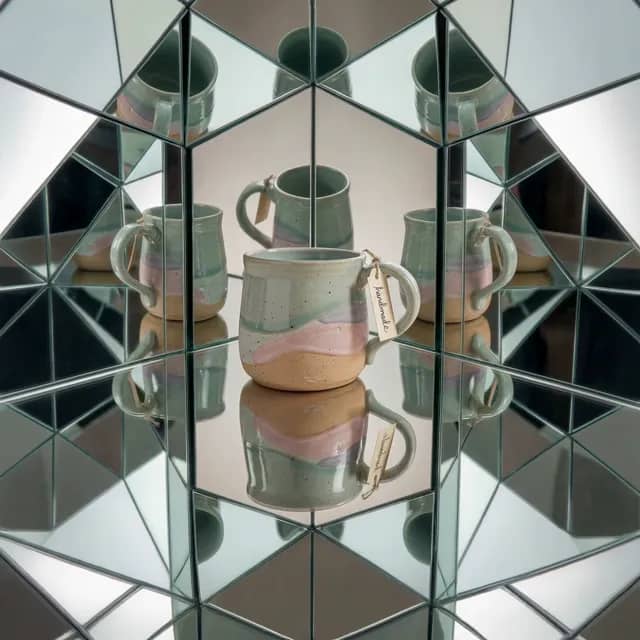 Infinite Mirror Push-In