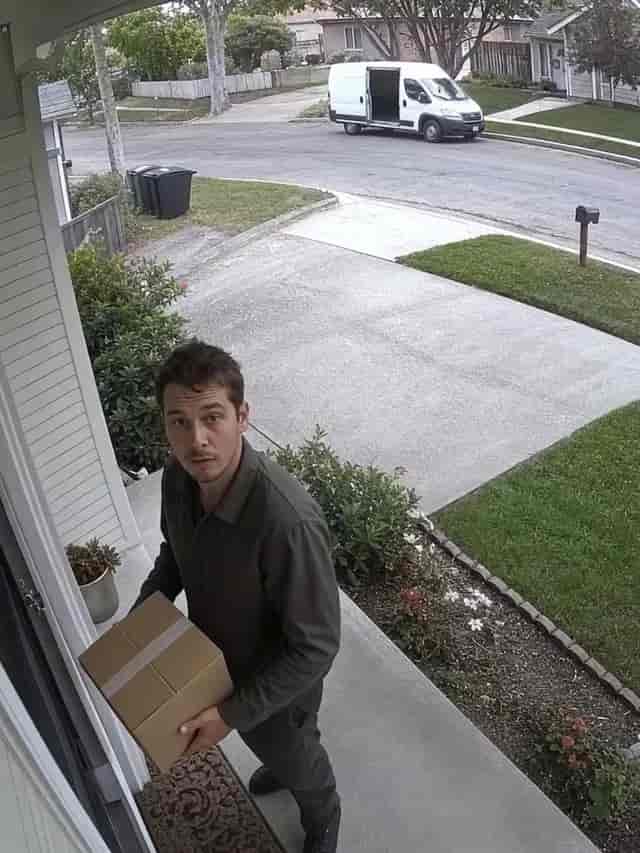 CCTV Parcel Delivery background blur